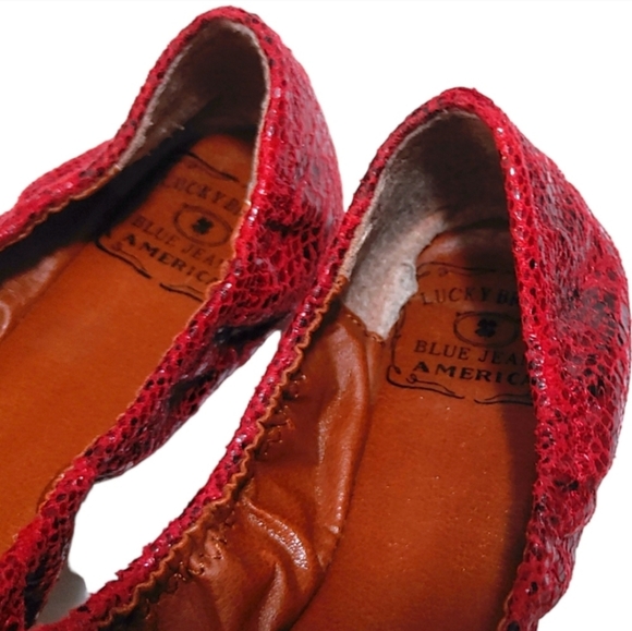 Lucky Brand Red Snakeskin Python Print Slip On Ballet Flats Women's Size 6 - Picture 3 of 6